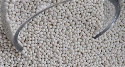 Medios de molienda de silicato de circonio para molienda fina